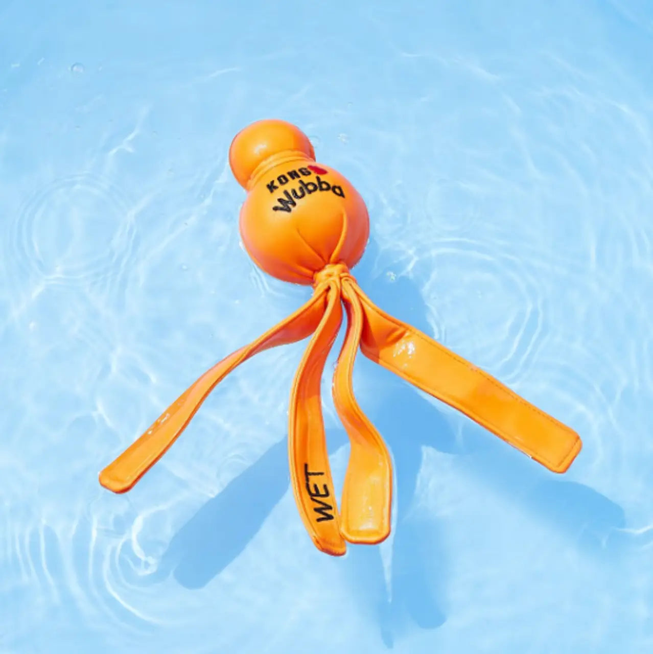 KONG Wet Wubba L – Robust vannleke i neopren for hund