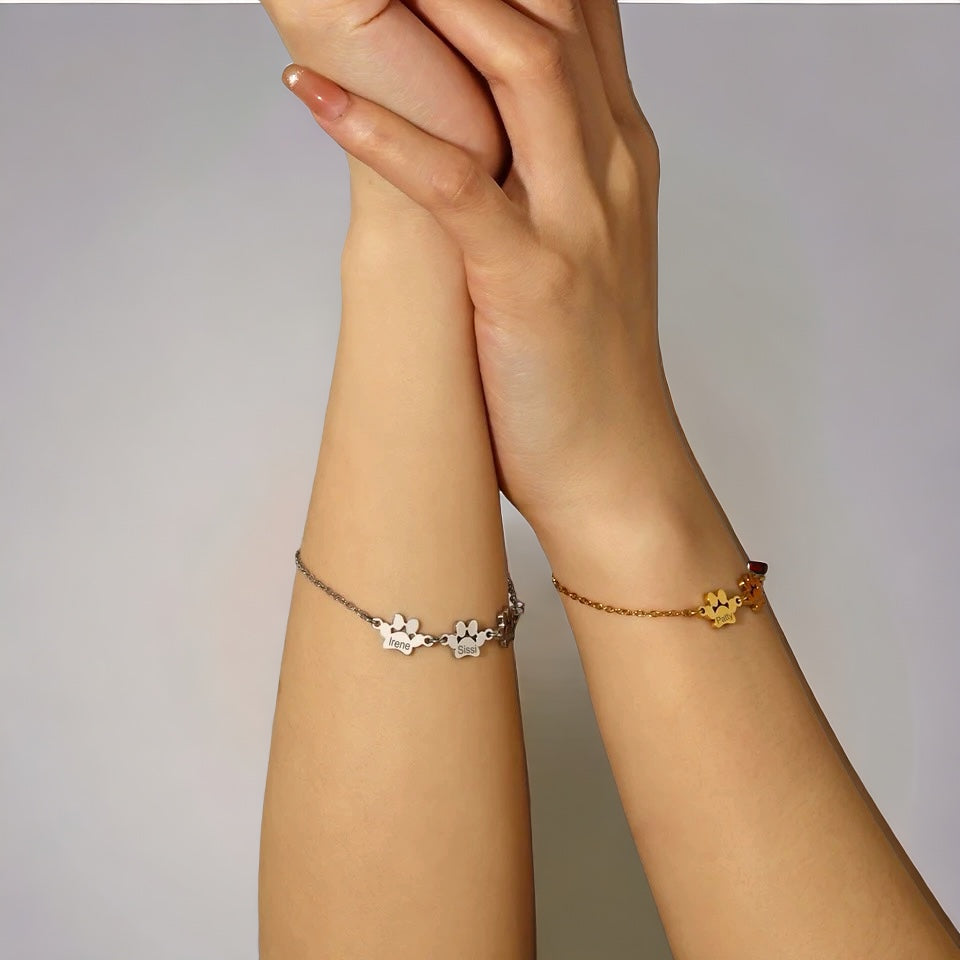 Armbånd med graverte poter – opptil 4 navn