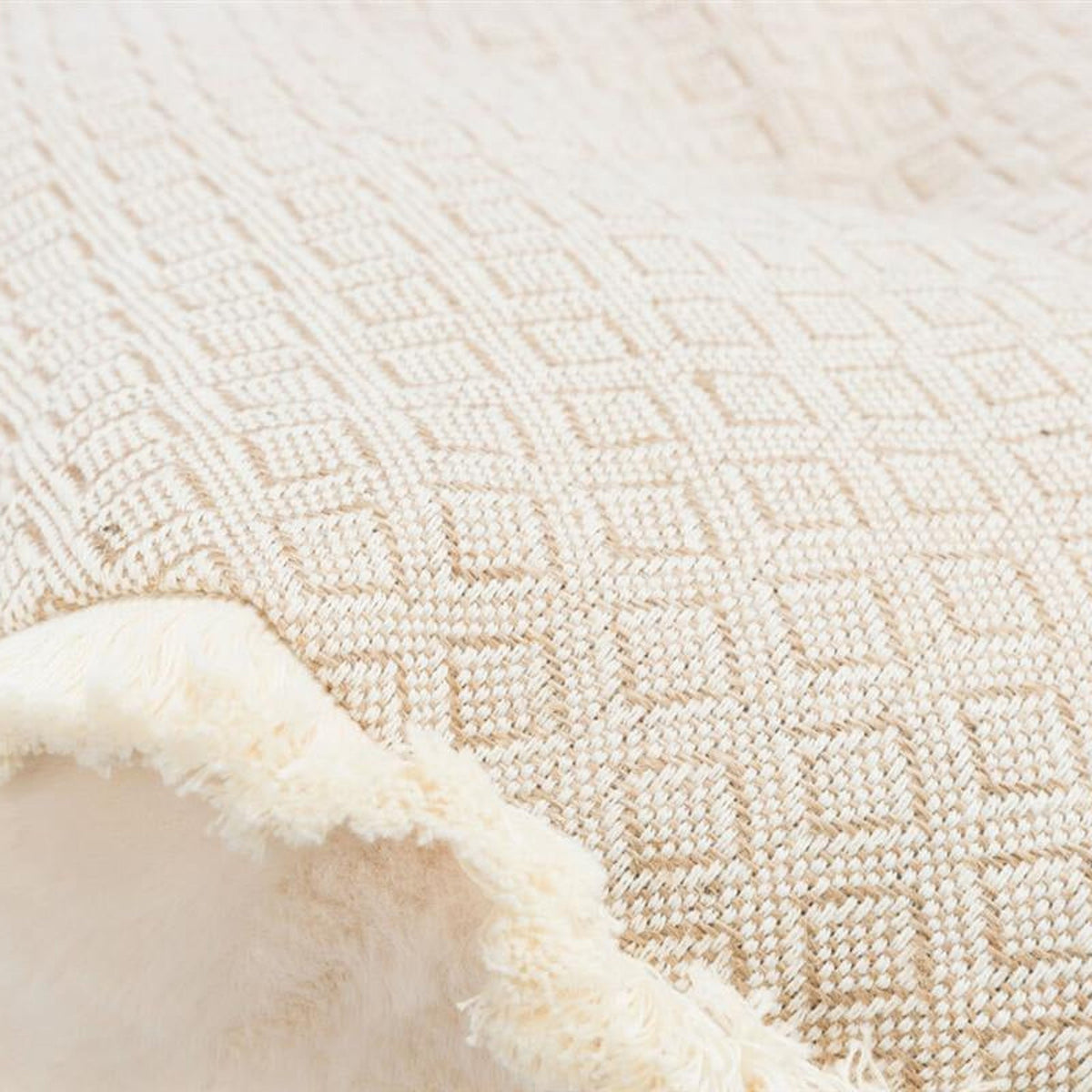 Nærbilde av hundepute Boho i vevd stoff, beige